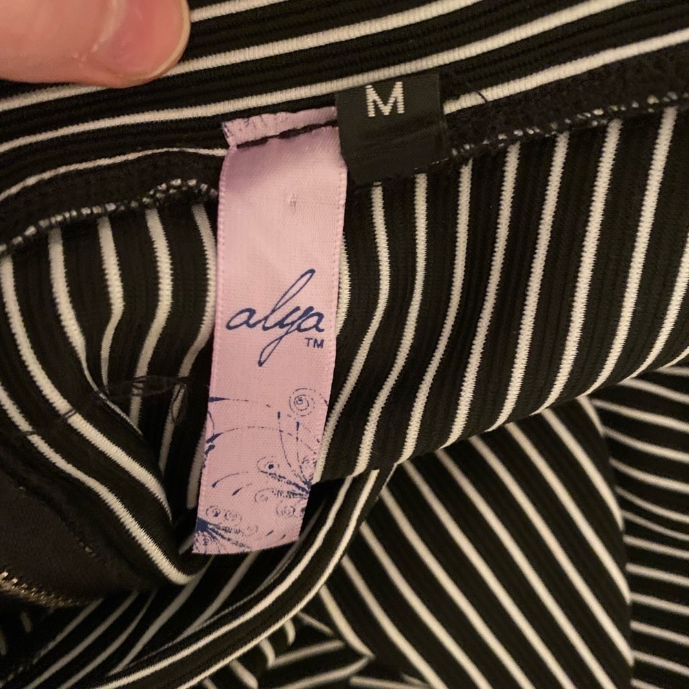 𝅺ALYA Striped Circle Skirt - Picture 7 of 7